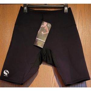 Solaire trimwear shorts XL NEW